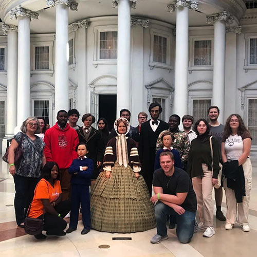Students at the Lincoln Museum
