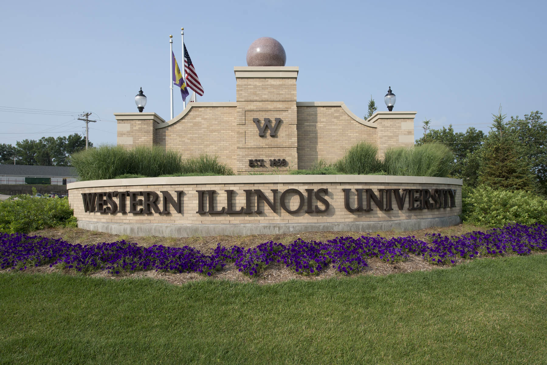Graduate Studies - Western Illinois University