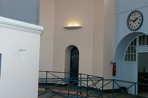 Que lentement passent les heures