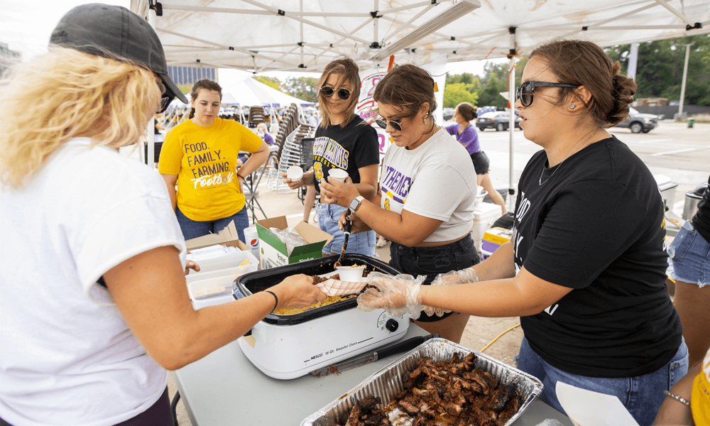 Family Day BBQ 2022 *photos courtesy of WIU Photo and Design*